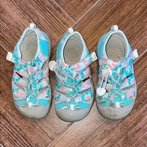 Keen Newport H2 Kids Teal and Pink Sandals Size 10